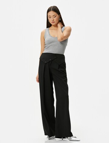 Koton Wide leg Pleat-front trousers in Black