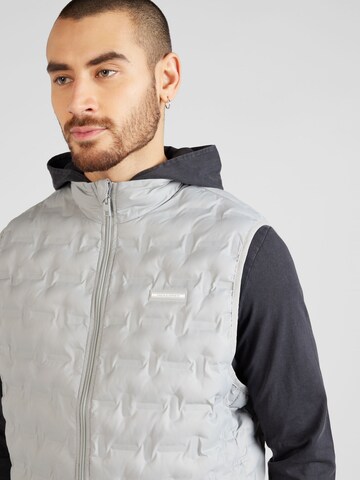 Gilet 'OZZY' JACK & JONES en gris