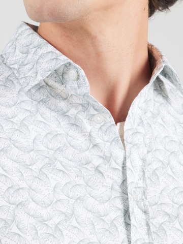 s.Oliver Slim Fit Paita värissä valkoinen