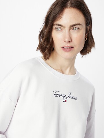 Bluză de molton de la Tommy Jeans pe alb
