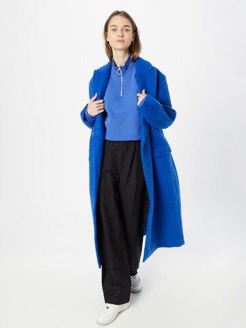 Monki Sweatshirt in Blue