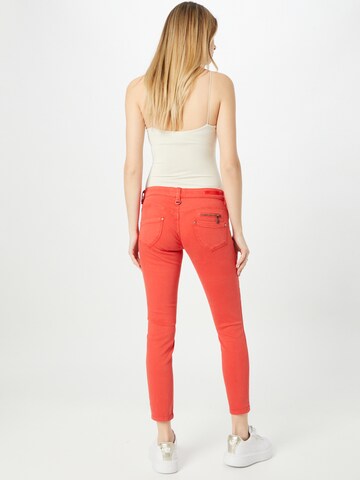 FREEMAN T. PORTER - Skinny Calças de ganga 'Alexa' em vermelho