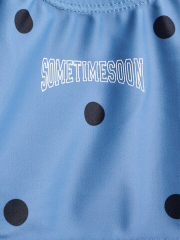 SOMETIME SOON T-Shirt Bikini in Blau