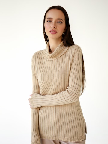 Pantalons de tailleur Anushka en beige