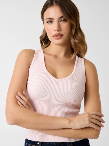 GUESS Top in Pink