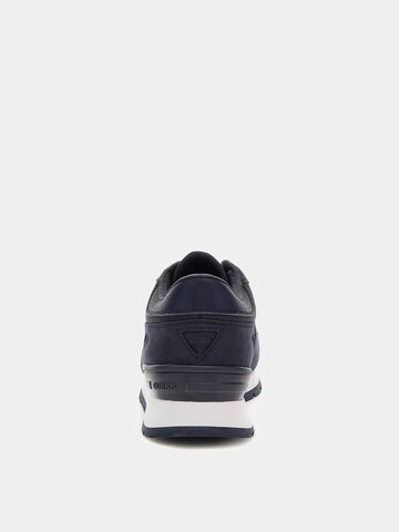 GUESS Sneaker 'Tresa' in Blau