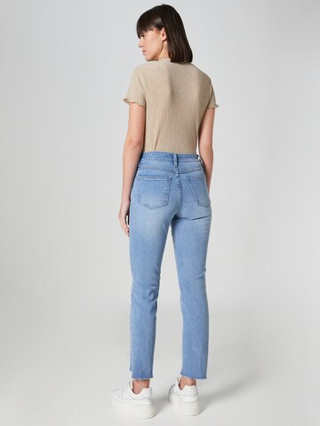 Guido Maria Kretschmer Women Regular Jeans 'Lissi' in Blauw
