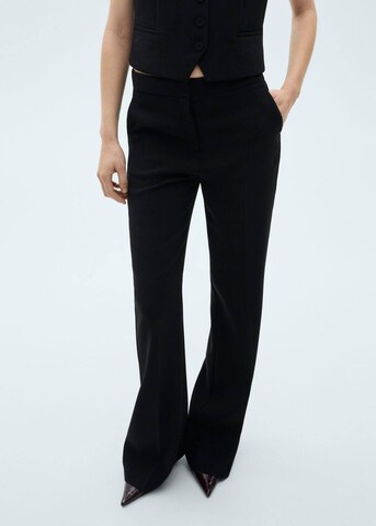 MANGO Regular Hose 'Iguana' in Schwarz: Vorderseite