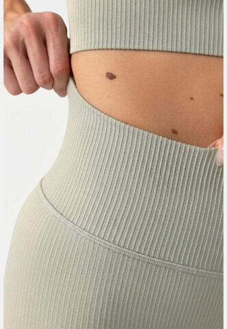 OCEANSAPART Skinny Hose 'Maya' in Grün