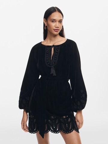 Desigual Kleid in Schwarz: Vorderseite