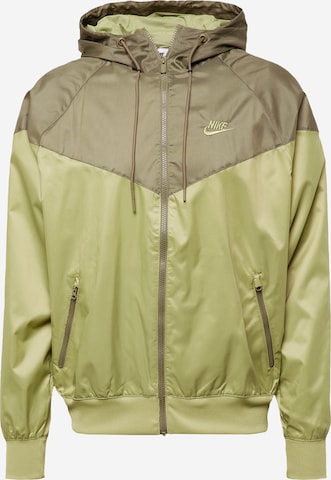 Giacca di mezza stagione di Nike Sportswear in verde: frontale