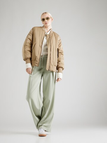 Wide leg Pantaloni con pieghe 'Lea' di TOM TAILOR in verde