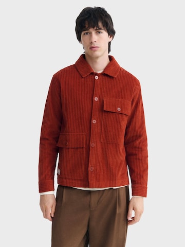 Thinking MU Regular Fit Hemd in Braun: Vorderseite