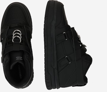 Chaussure à lacets Bershka en noir