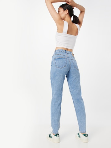 Coupe slim Jean 'Kesia' PIECES en bleu