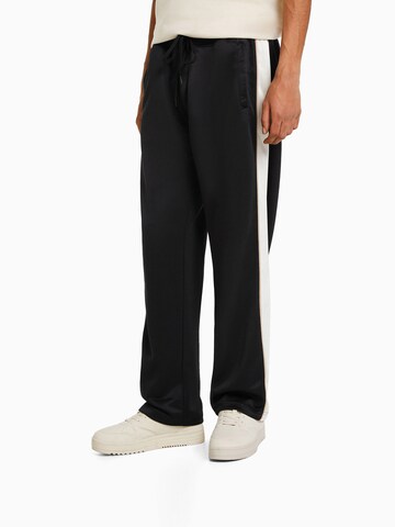 Regular Pantalon Bershka en noir : devant