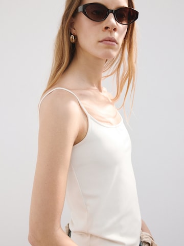 MANGO Top 'BACARI' in Beige