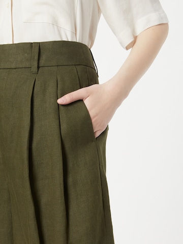 Banana Republic - Pierna ancha Pantalón plisado en verde