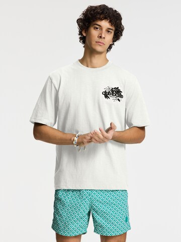 Tricou 'Finn Club Locale' de la Shiwi pe alb: față