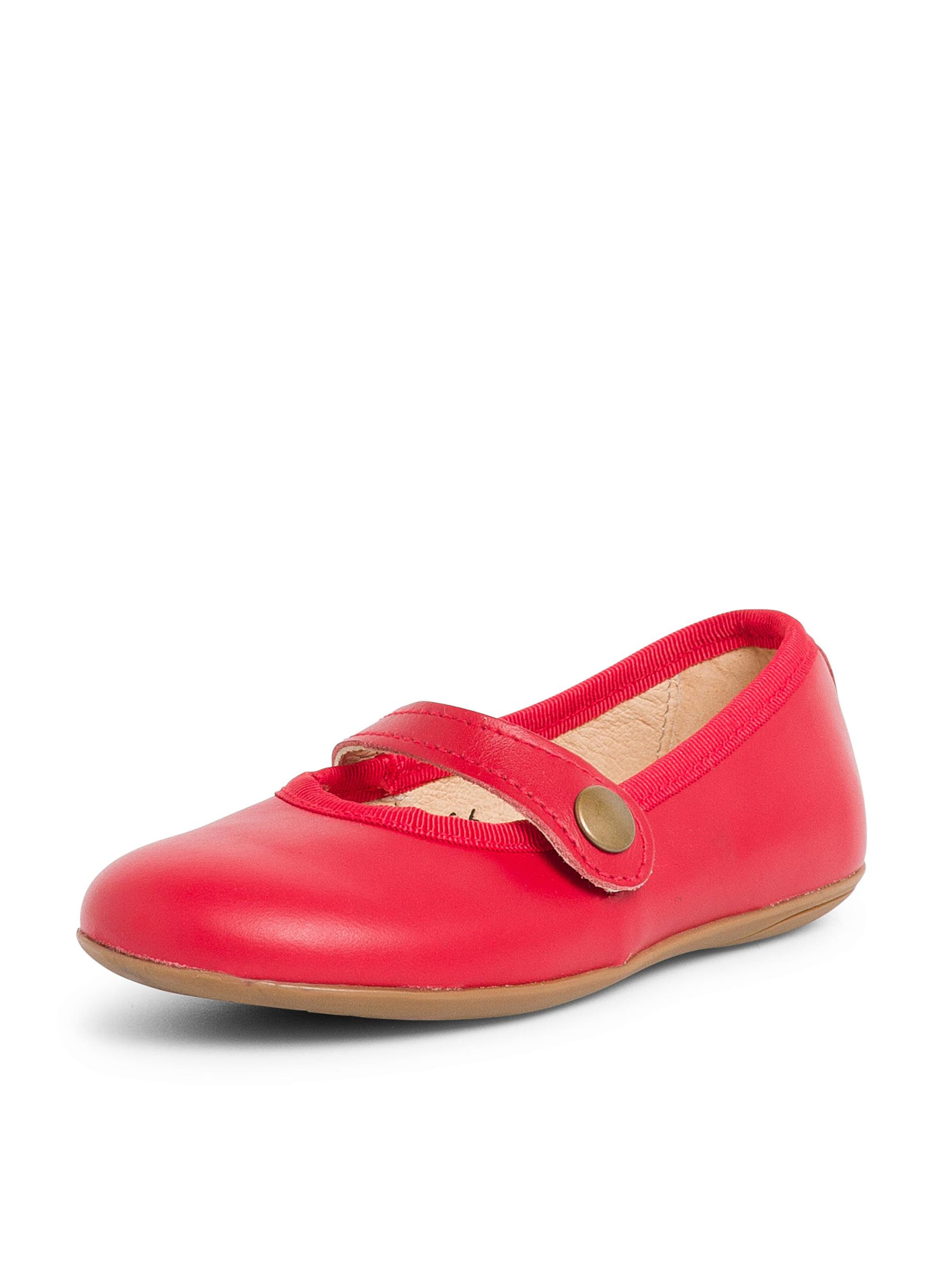 Ballerina di Pisamonas in rosso: frontale