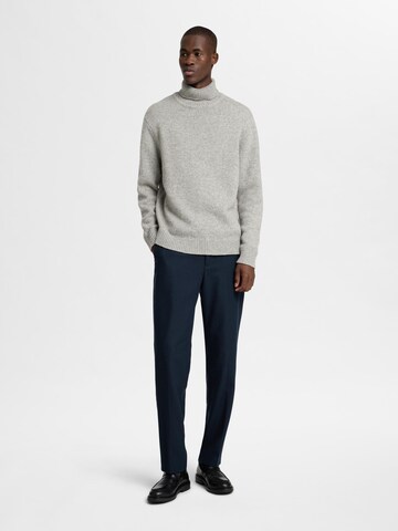 SELECTED Regular Trousers with creases in Blue