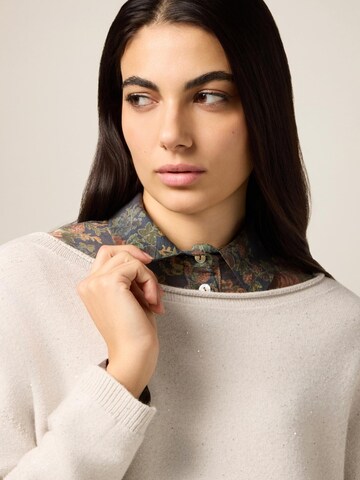 oltre Sweater in Beige