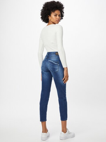 Coupe slim Jean 'Amelie' Gang en bleu