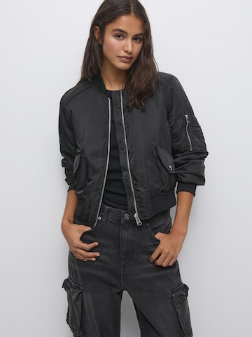 Veste mi-saison Pull&Bear en noir : devant