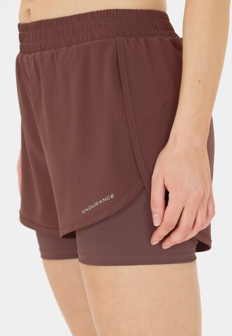 ENDURANCE Regular Shorts 'Heddae' in Rot