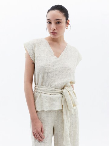 OXXO Blouse in Beige: voorkant