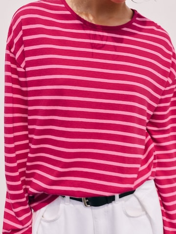 Pull&Bear Shirt in Pink