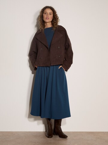 Apricot Suedette Short Trench Jacket ' ' in Braun