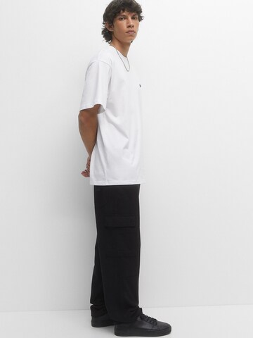 Pull&Bear Ohlapna forma Kargo hlače | črna barva: sprednja stran