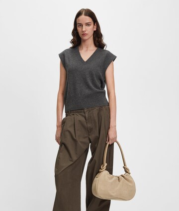 Liebeskind Berlin Schoudertas in Beige: voorkant