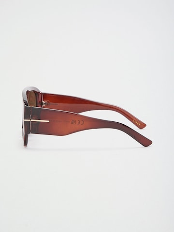 Lipsy Sunglasses in Red