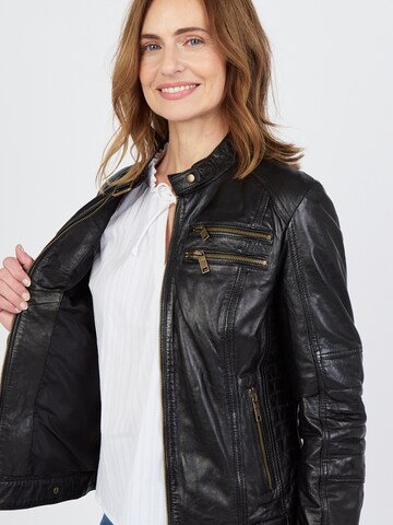 JCC Tussenjas 'Sirpa' in Zwart