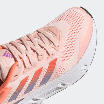 ADIDAS SPORTSWEAR Sneakers laag 'Questar' in Oranje