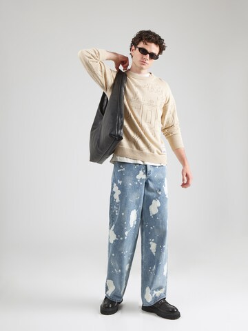 Pullover 'HELLO KITTY' di GCDS in bianco