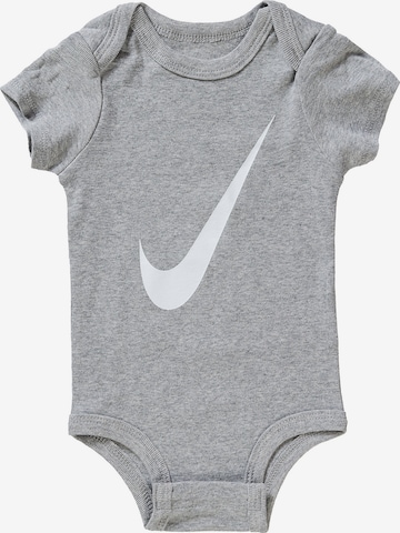 Regular Barboteuse / body Nike Sportswear en mélange de couleurs : devant