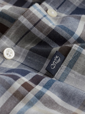 Next - Ajuste regular Camisa en gris