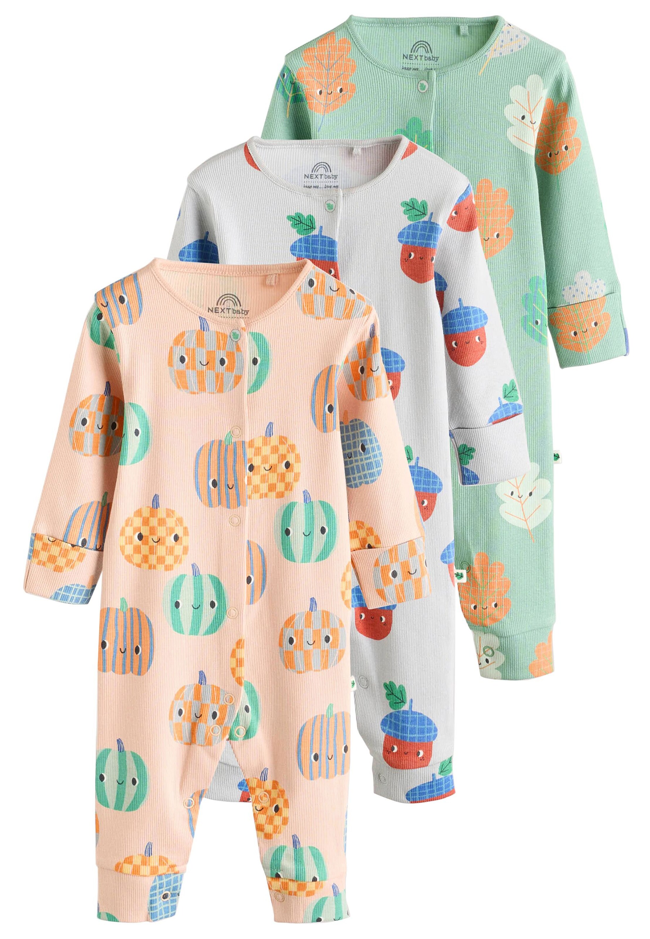 Pijamale de la Next pe verde: față