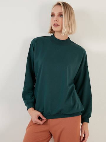 LELA Sweatshirt in Groen: voorkant