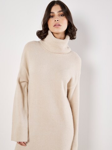 Robes en maille Apricot en gris