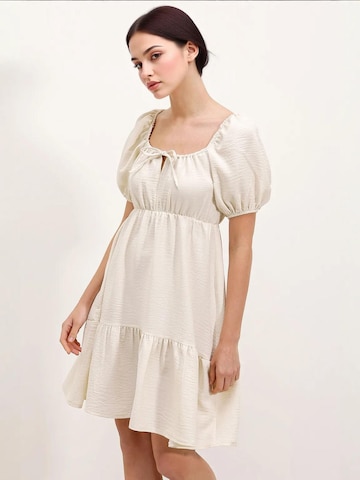 Bigdart Jurk in Beige