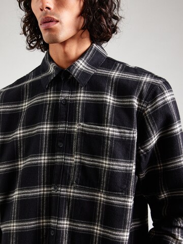 HOLLISTER Comfort fit Button Up Shirt in Black