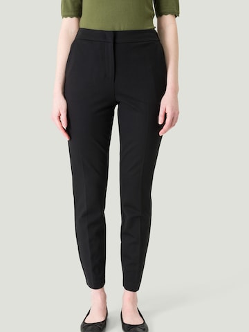 zero Slim fit Pleated Pants in Black: front