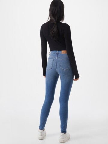 Skinny Jeans de la NA-KD pe albastru