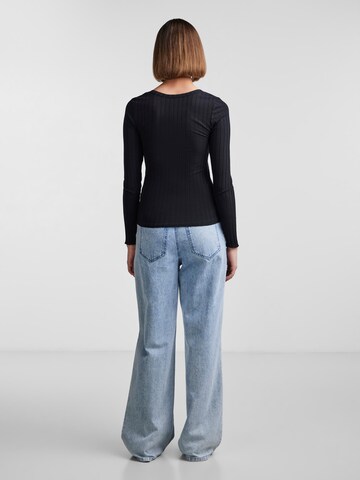 PIECES Shirt 'LESLIE' in Zwart