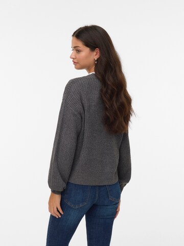 VERO MODA Cardigan 'VMLEA' i grå