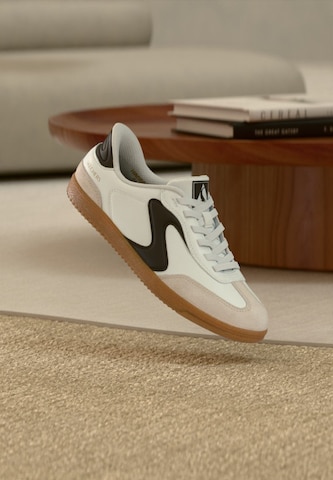 SKECHERS Låg sneaker 'HOTSHOT-PERFECT CHOICE' i vit